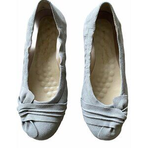 Walking Cradles Women’s Sz 6.5 WW Gray Suede Flats‎